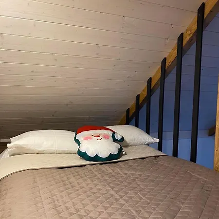 アパート Lehit スラブスク